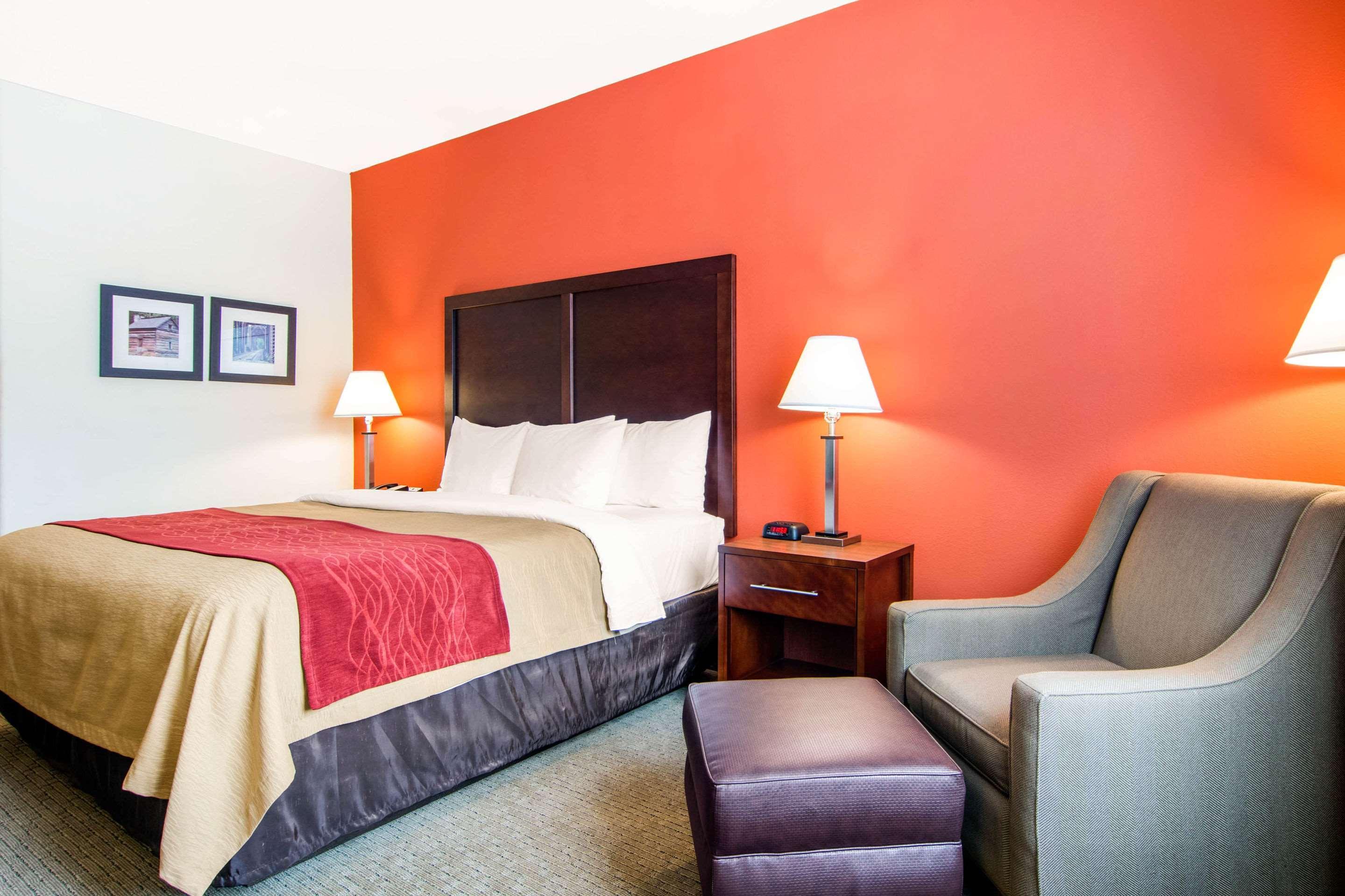 Comfort Inn & Suites Villa Rica Exterior photo