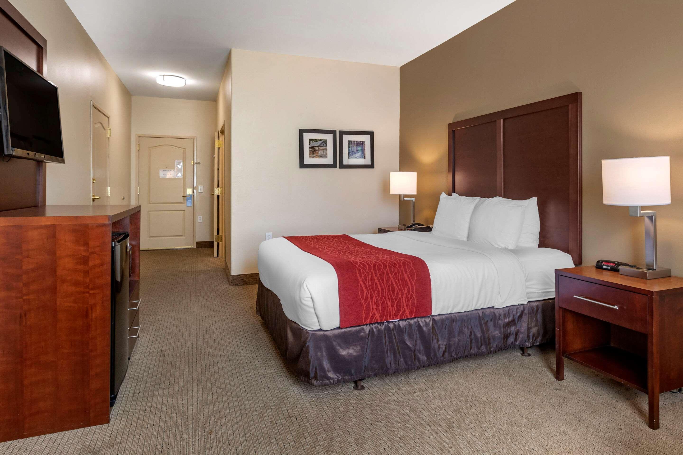 Comfort Inn & Suites Villa Rica Exterior photo