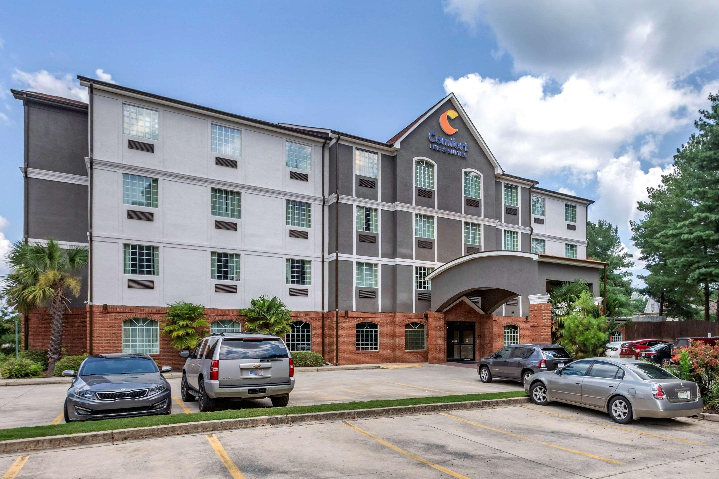 Comfort Inn & Suites Villa Rica Exterior photo